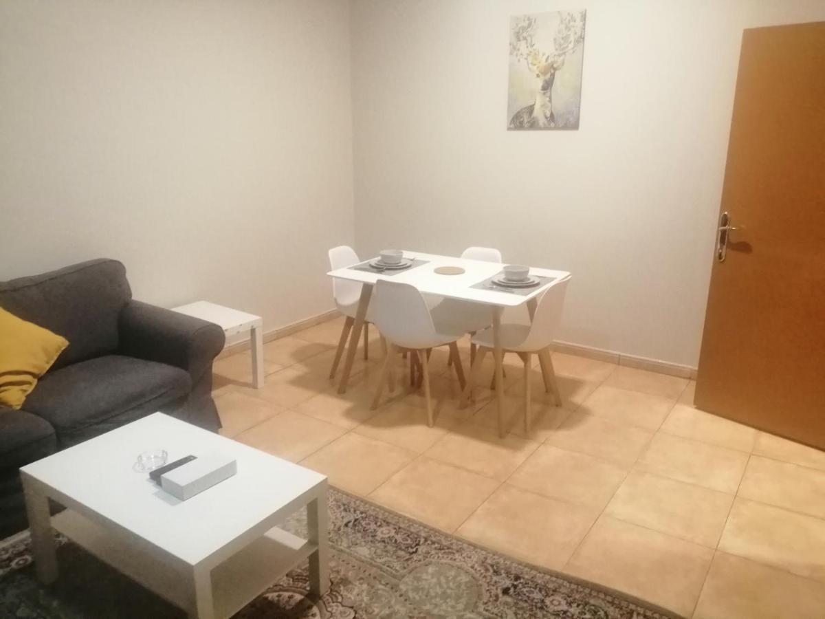 Nozol Al Toot Furnished Units Aparthotel Riyadh Bagian luar foto