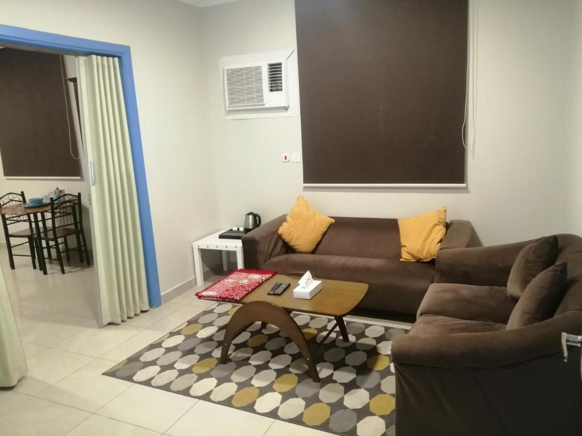 Nozol Al Toot Furnished Units Aparthotel Riyadh Bagian luar foto