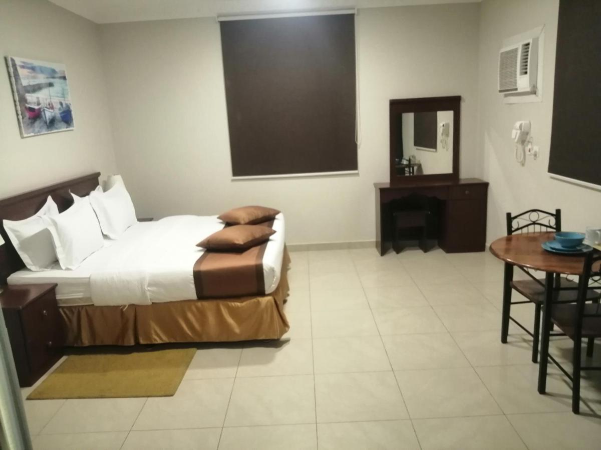Nozol Al Toot Furnished Units Aparthotel Riyadh Bagian luar foto