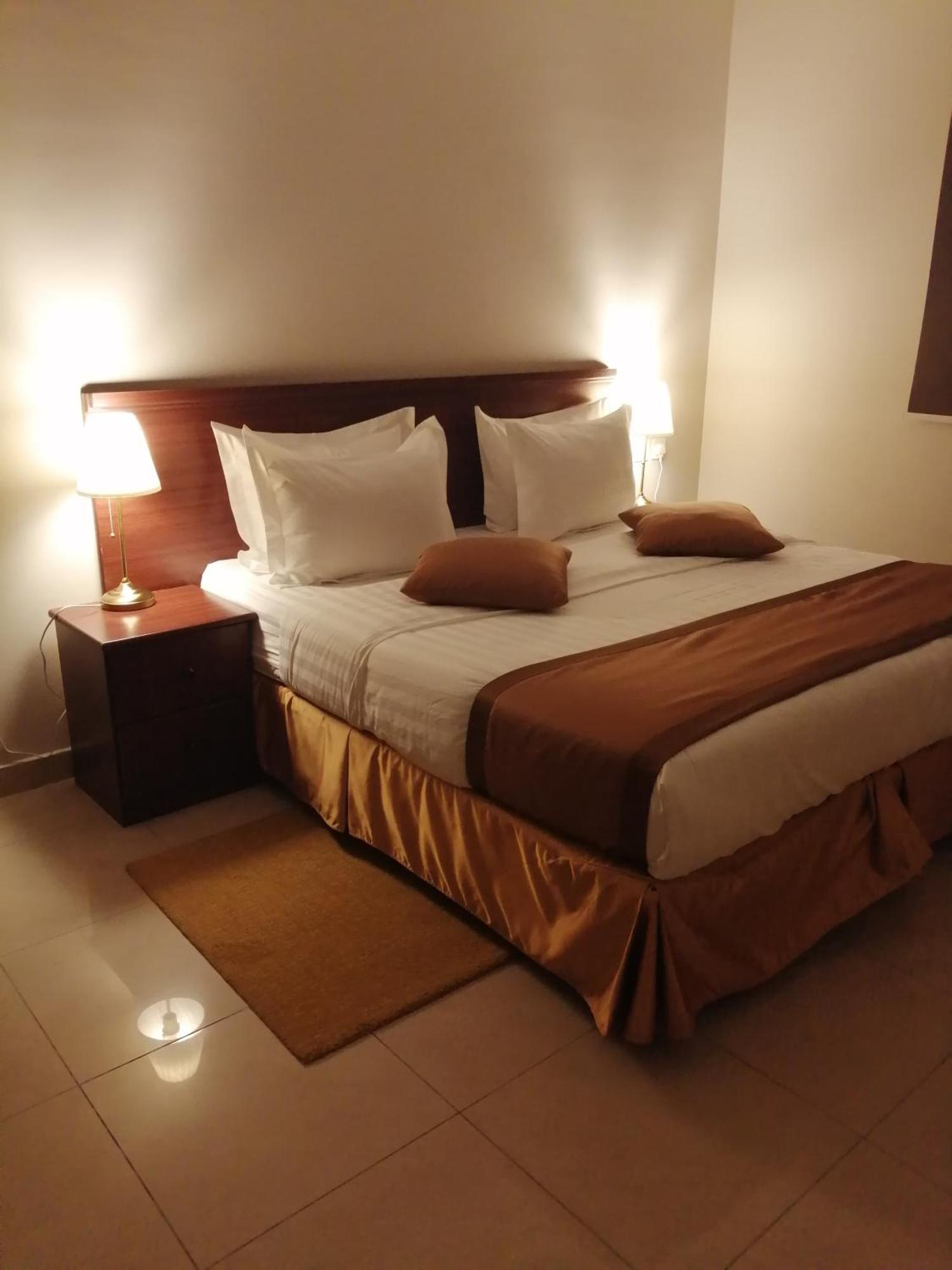 Nozol Al Toot Furnished Units Aparthotel Riyadh Ruang foto
