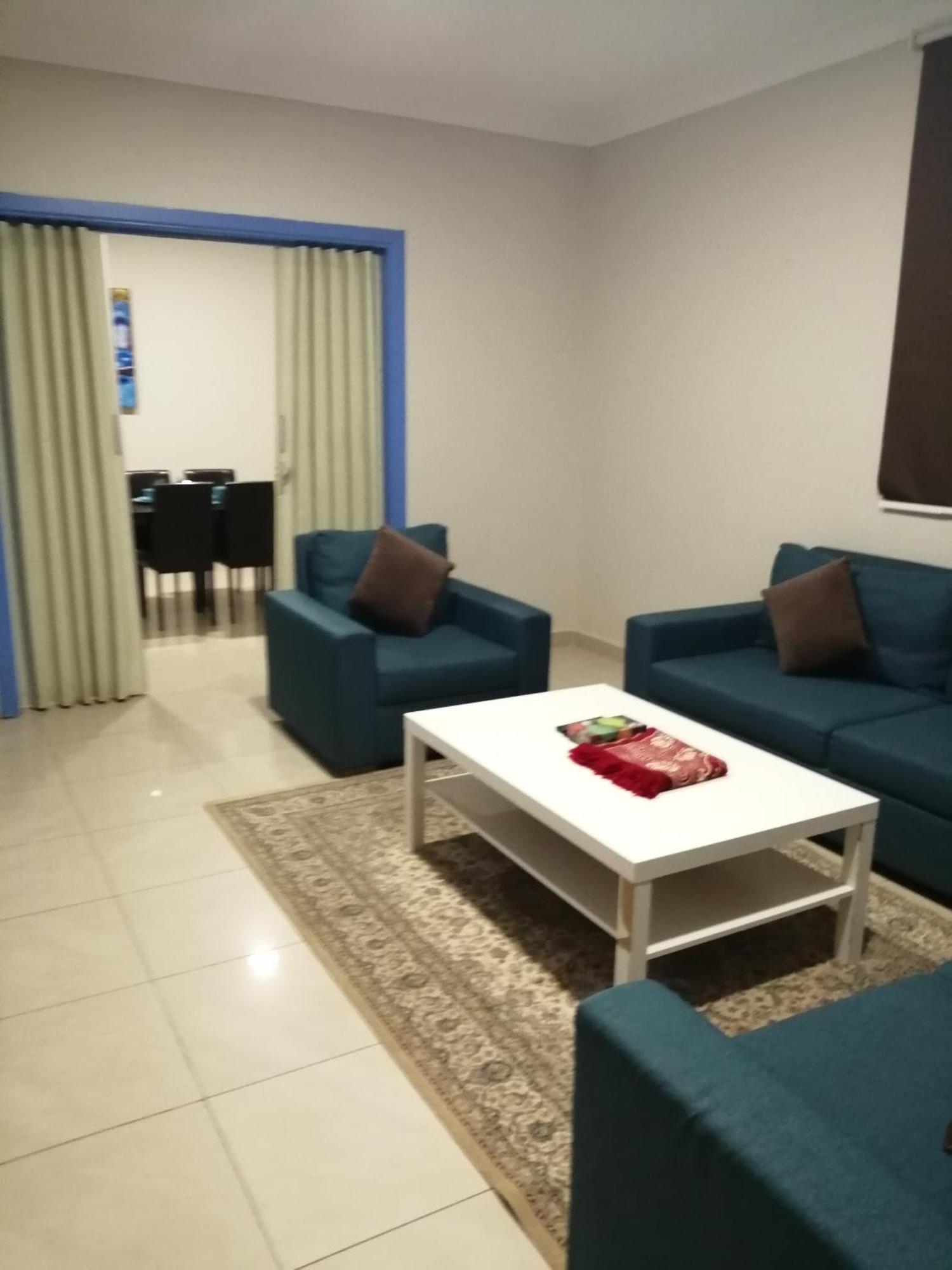 Nozol Al Toot Furnished Units Aparthotel Riyadh Ruang foto