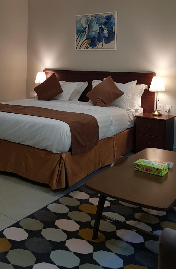 Nozol Al Toot Furnished Units Aparthotel Riyadh Bagian luar foto