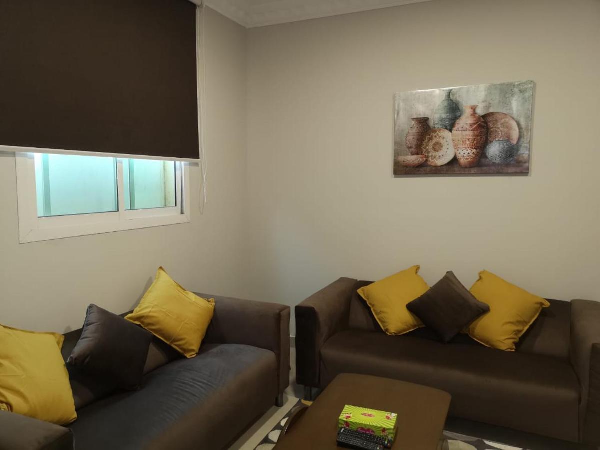 Nozol Al Toot Furnished Units Aparthotel Riyadh Bagian luar foto